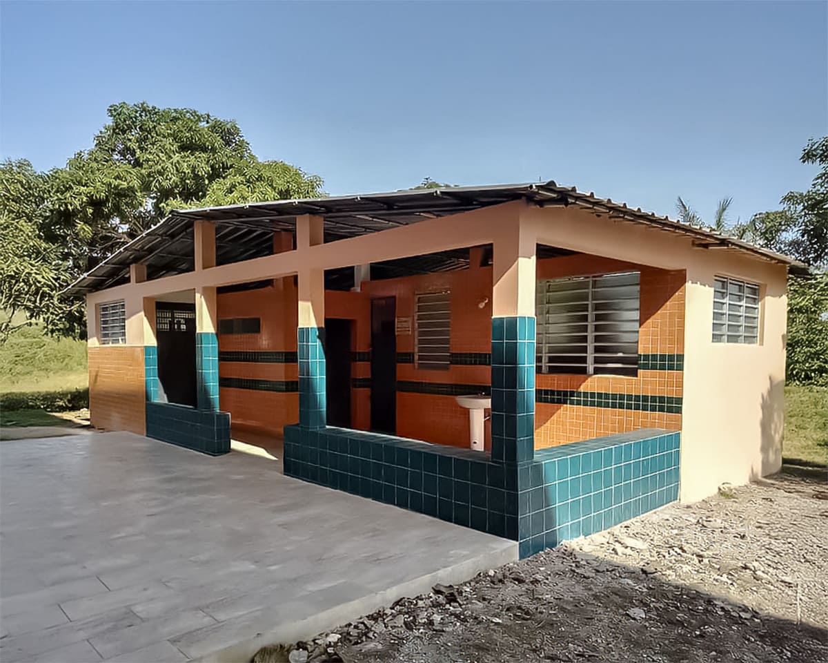 Struttura per lacucina tradizionale, dove la popolazione può cucinare piatti caldi e offrire pasti ai bambini e alle persone in povertà